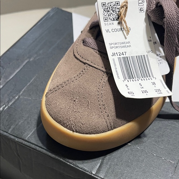 adidas VL Court 3.0 Men's Sneakers in Brown and White - Picture 10 of 12